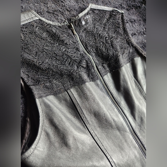 Bebe Leather & Lace Top M - Picture 5 of 6